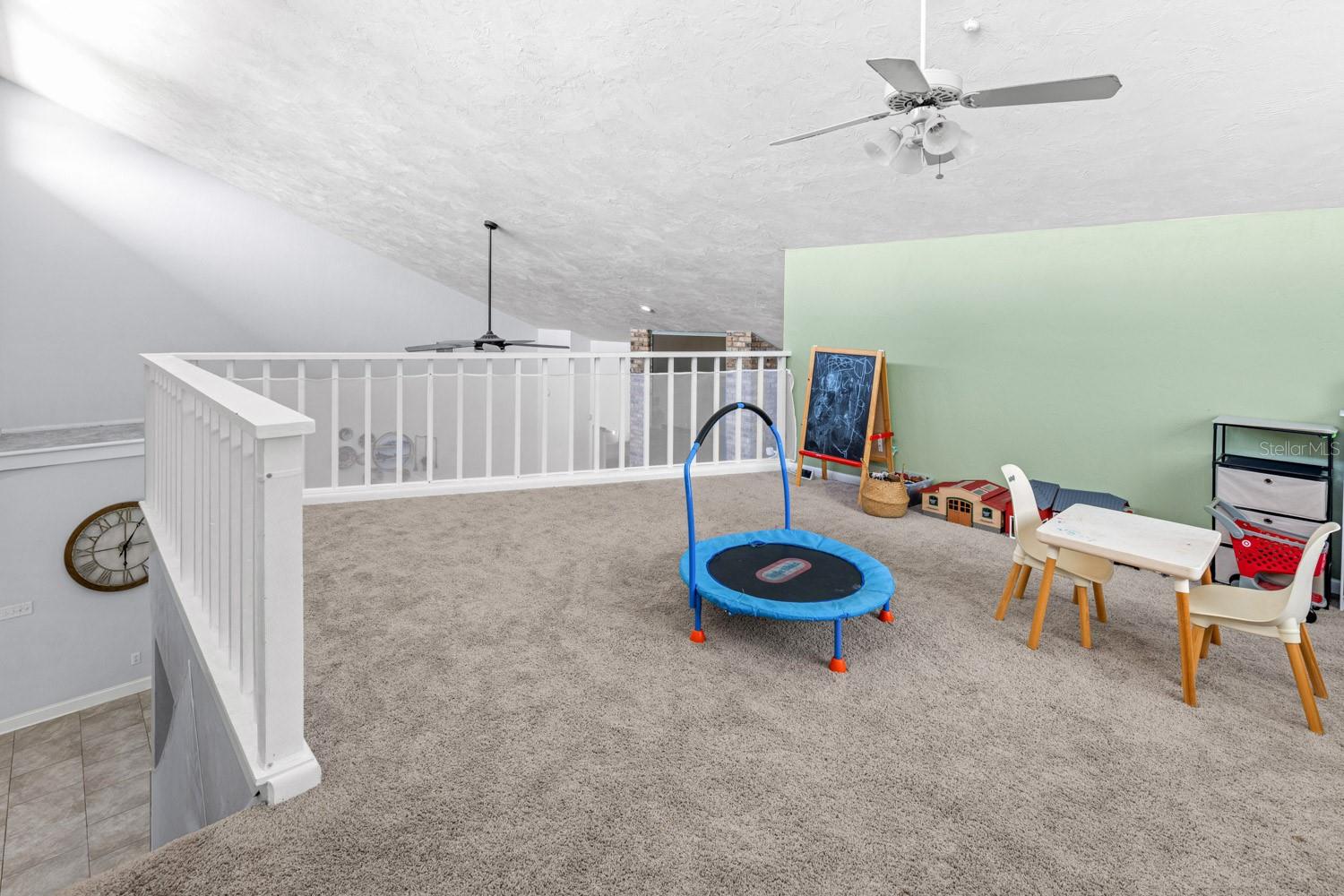 82 KINGSLEY PL
