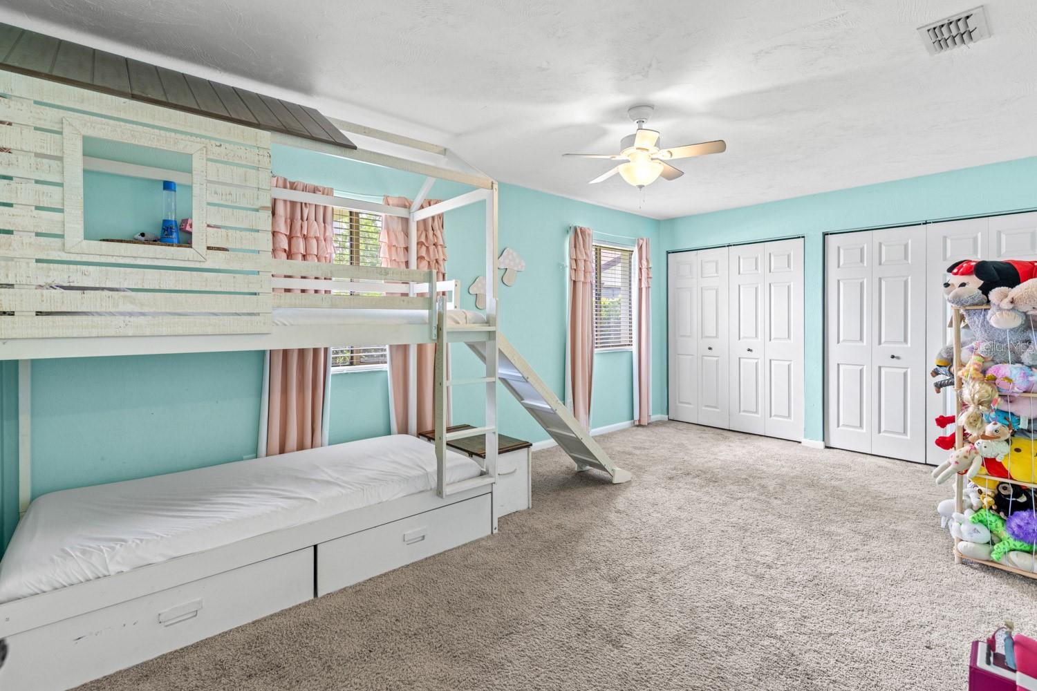 82 KINGSLEY PL
