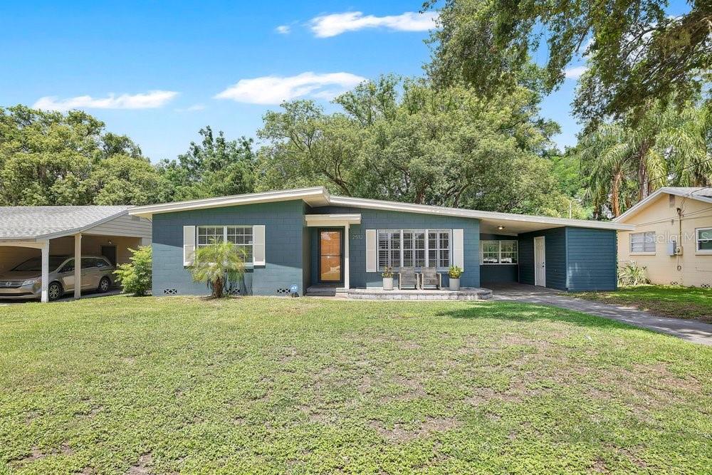 2512 LAKE WADE CT