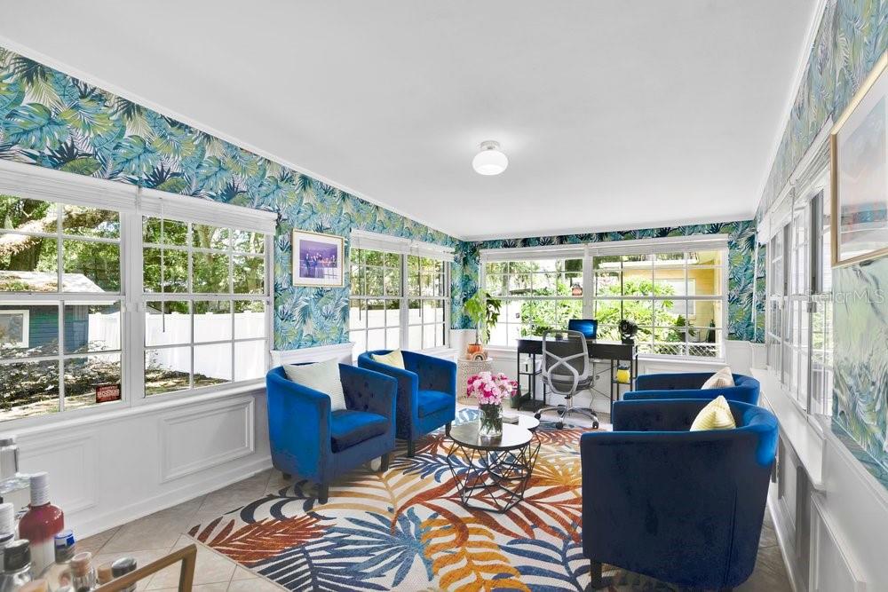 2512 LAKE WADE CT