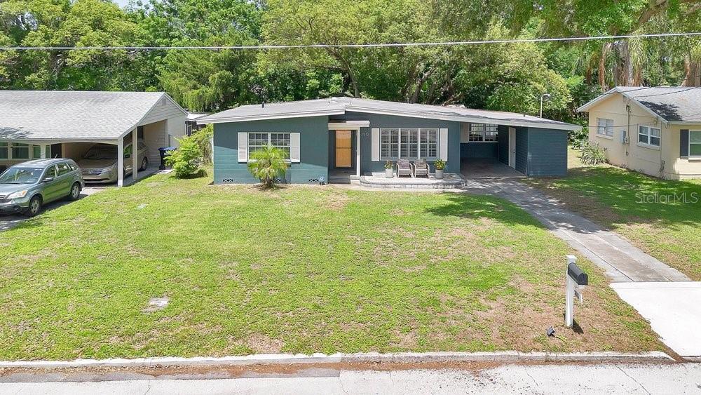 2512 LAKE WADE CT