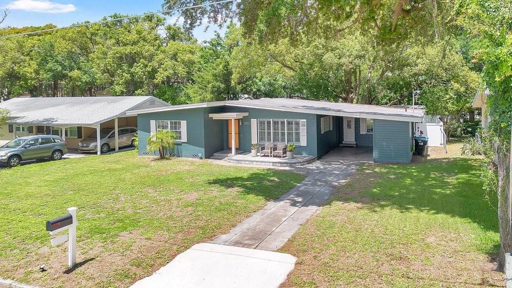 2512 LAKE WADE CT