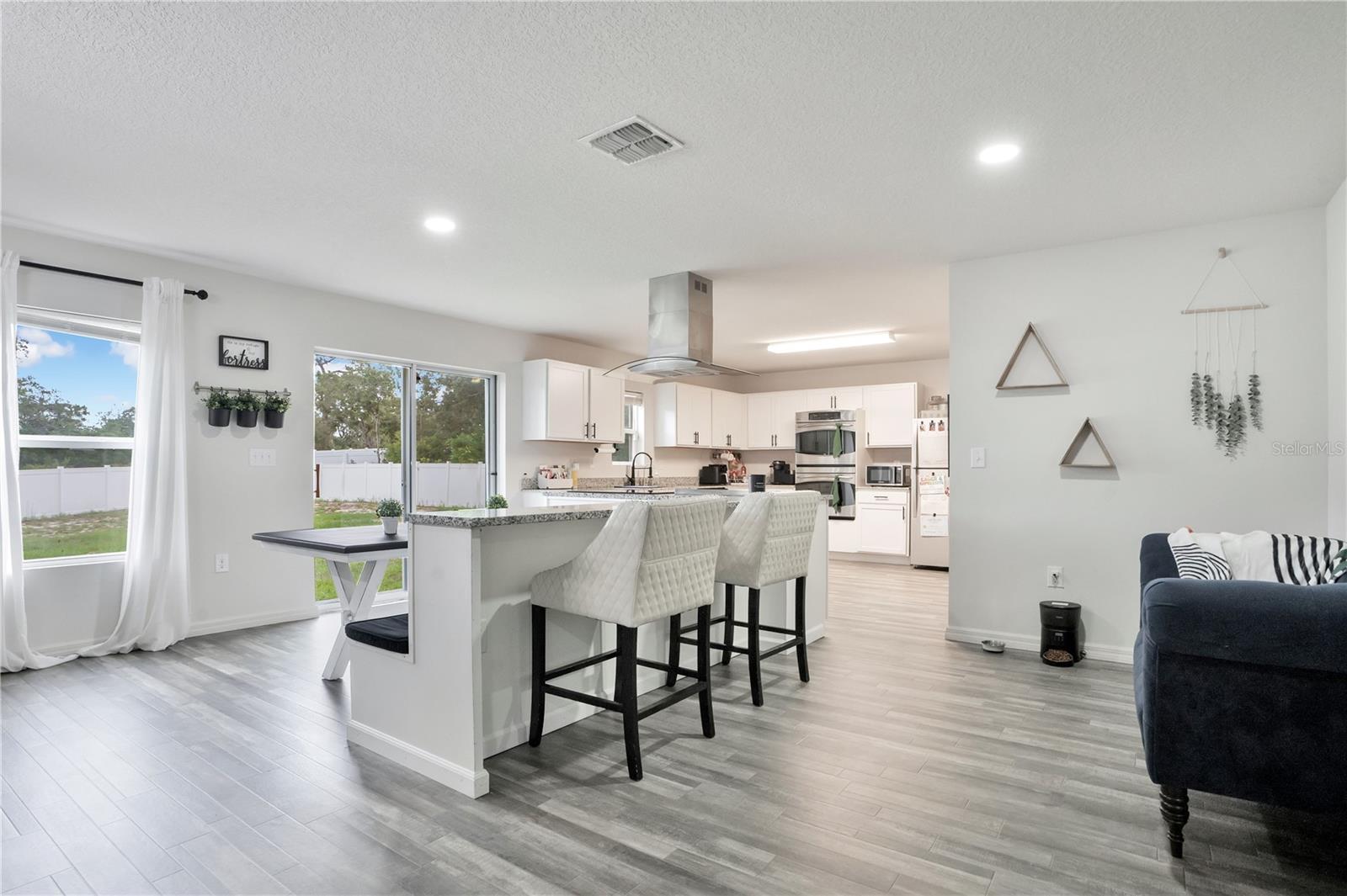 301 SALMON WAY