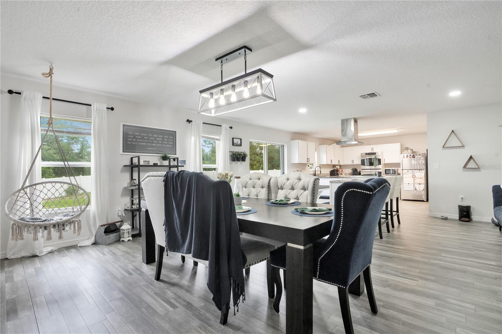 301 SALMON WAY