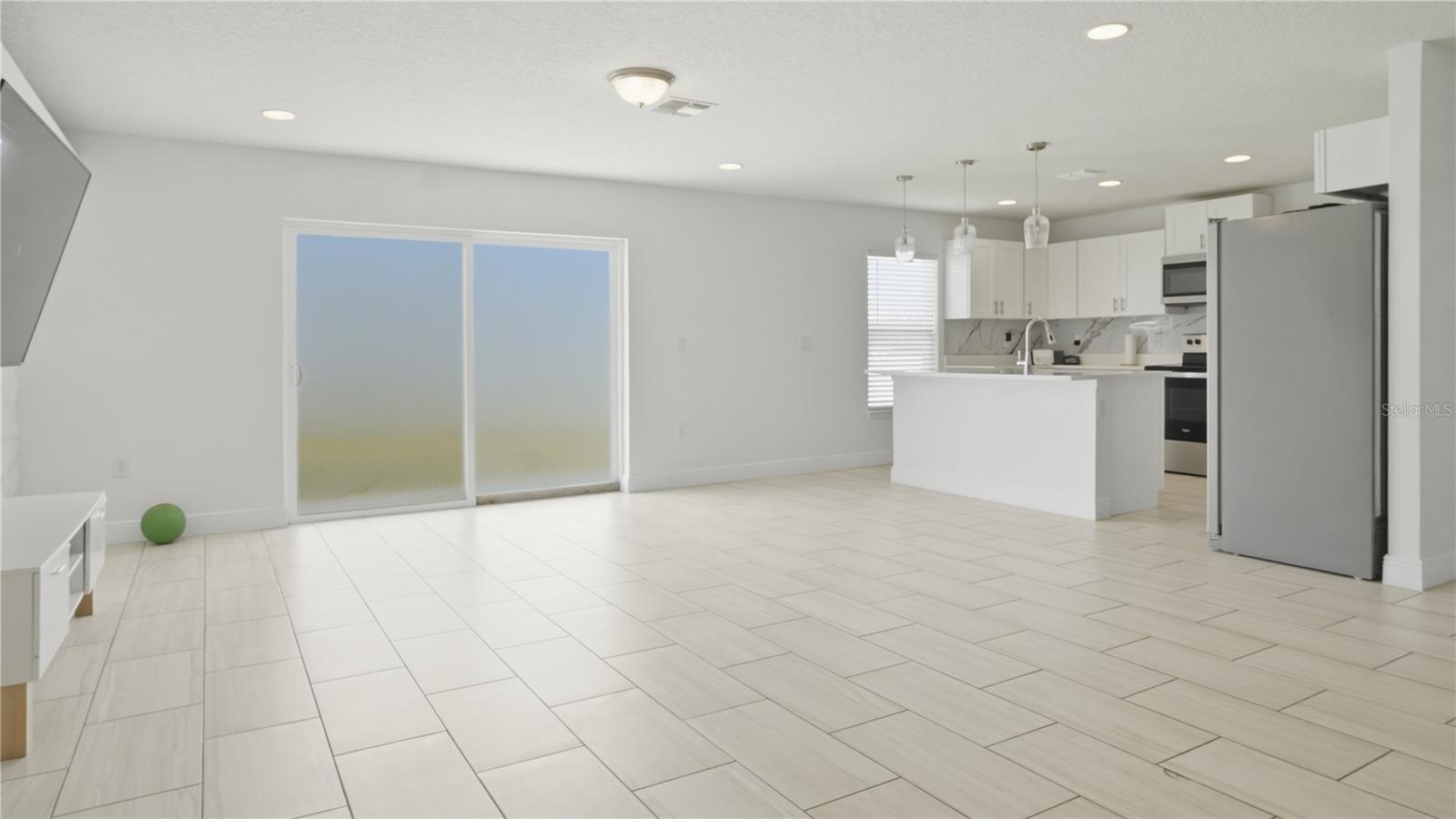 16 ALICANTE CT