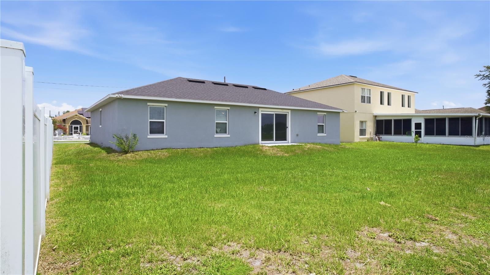 16 ALICANTE CT