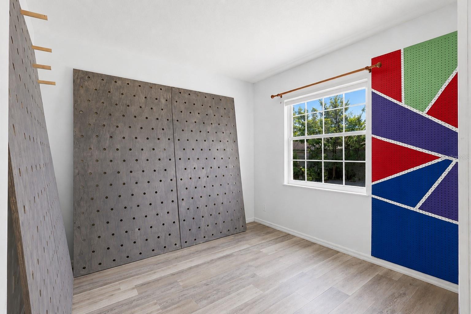 540 HOLLINGSHEAD LOOP