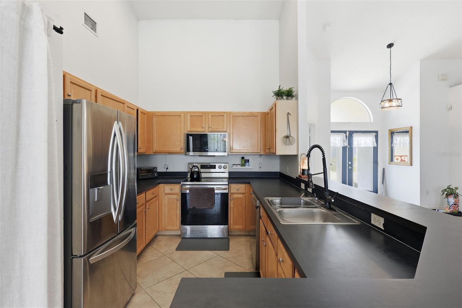 540 HOLLINGSHEAD LOOP