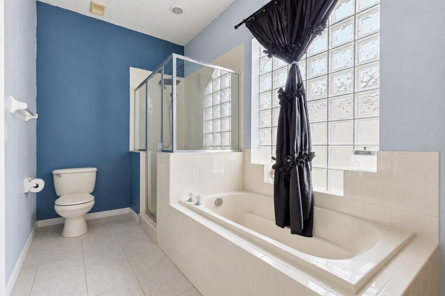 540 HOLLINGSHEAD LOOP
