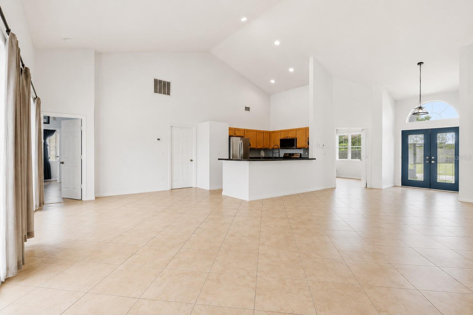 540 HOLLINGSHEAD LOOP