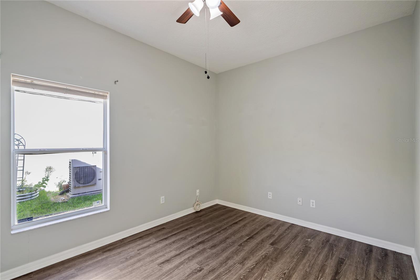 5703 AUTUMN CHASE CIR