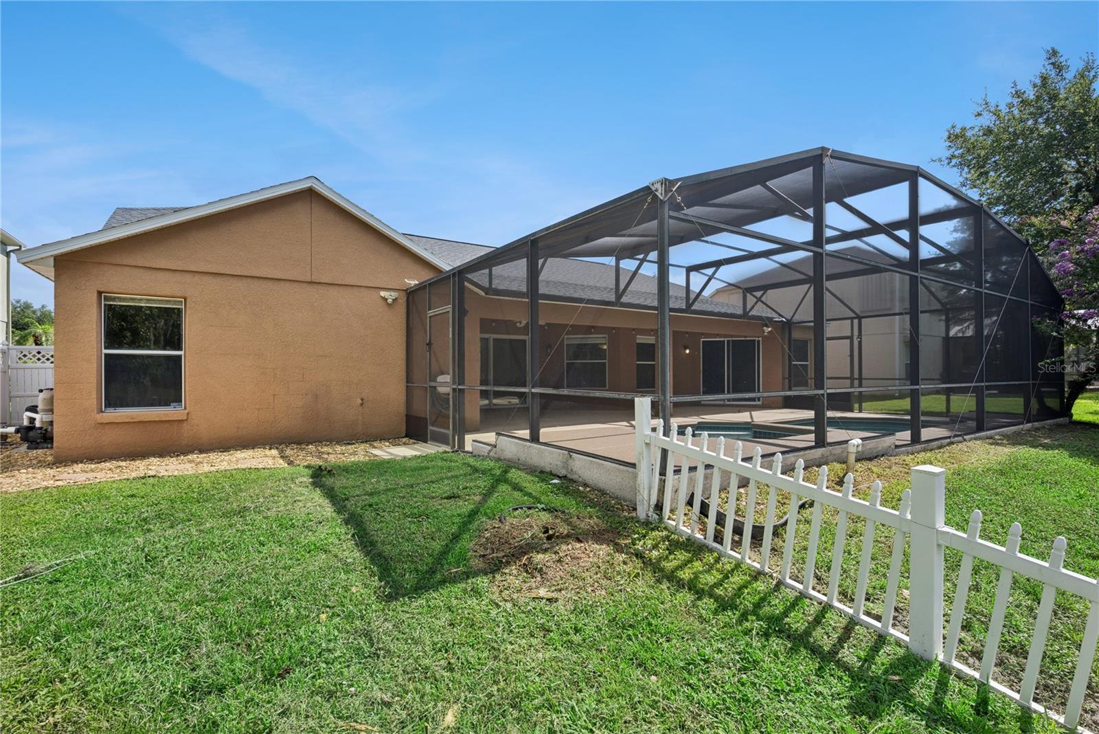 5703 AUTUMN CHASE CIR