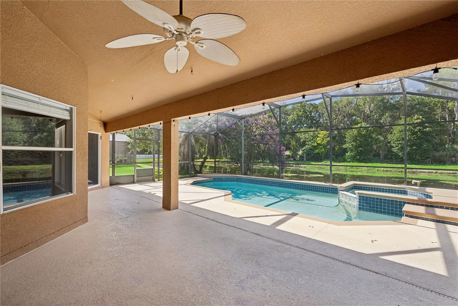 5703 AUTUMN CHASE CIR