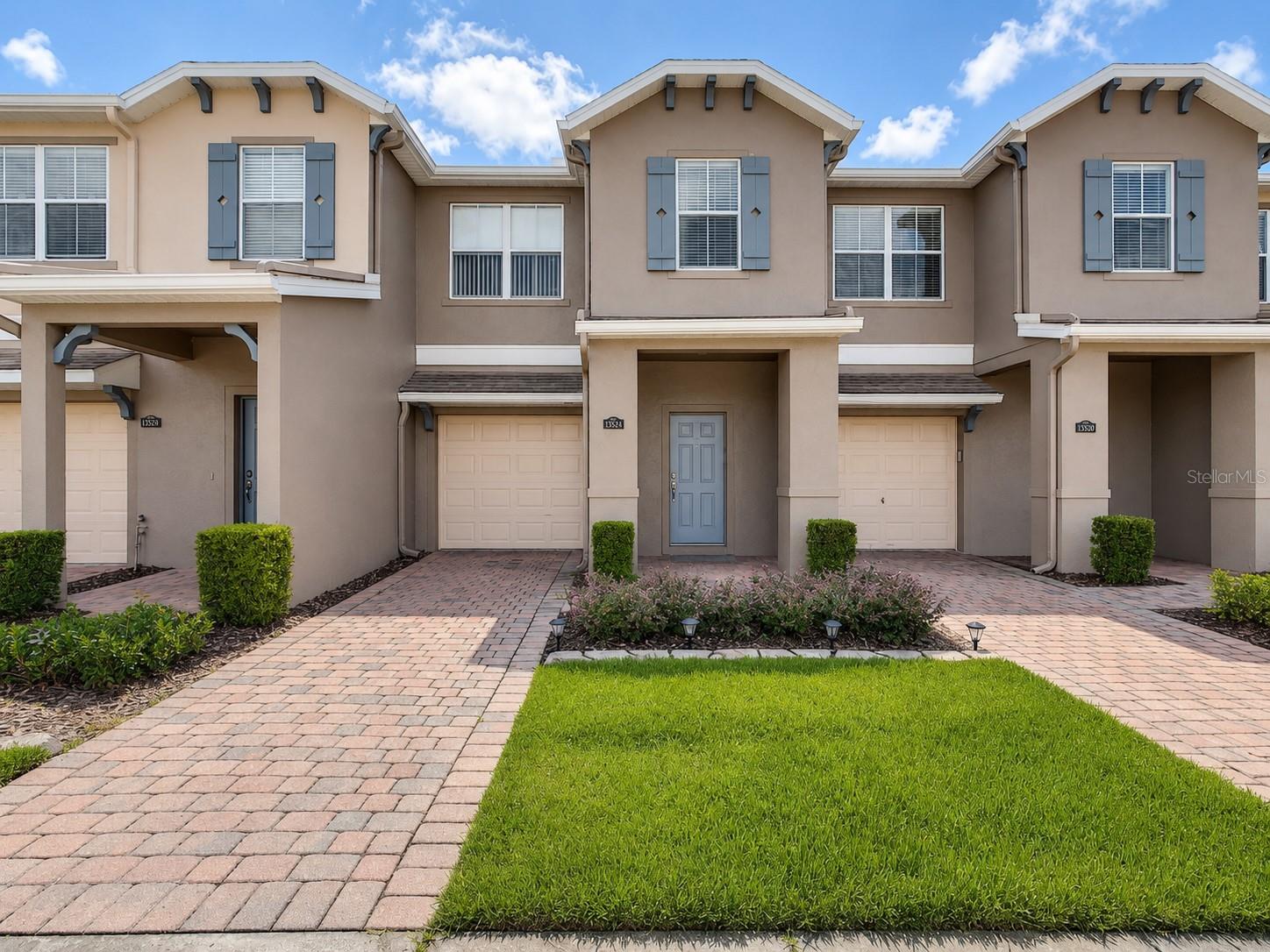 16571 CEDAR CREST DR