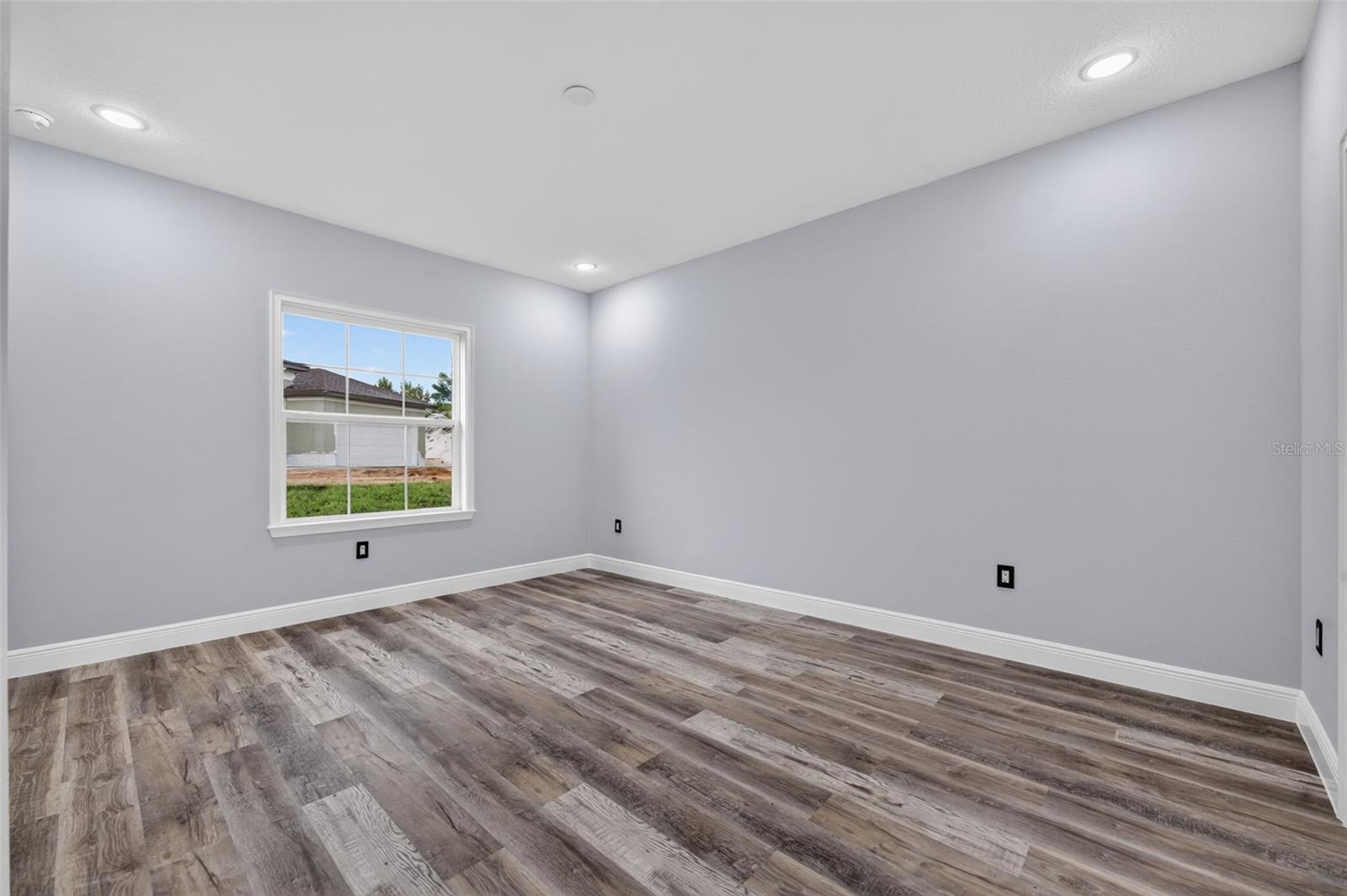 47 ORCHID CT