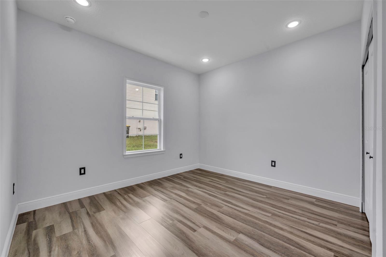 47 ORCHID CT