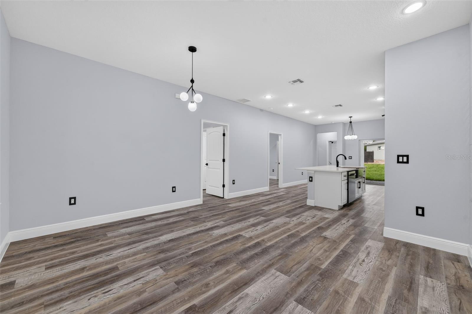 47 ORCHID CT