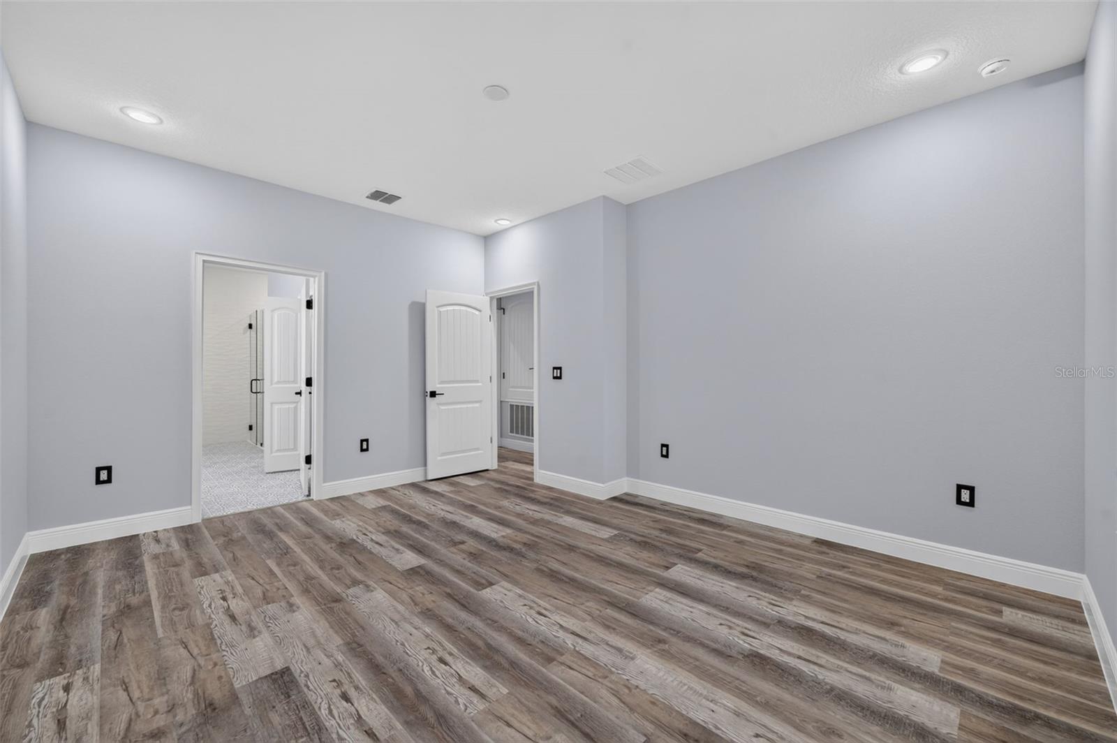 47 ORCHID CT