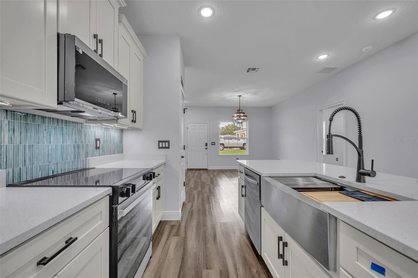 47 ORCHID CT