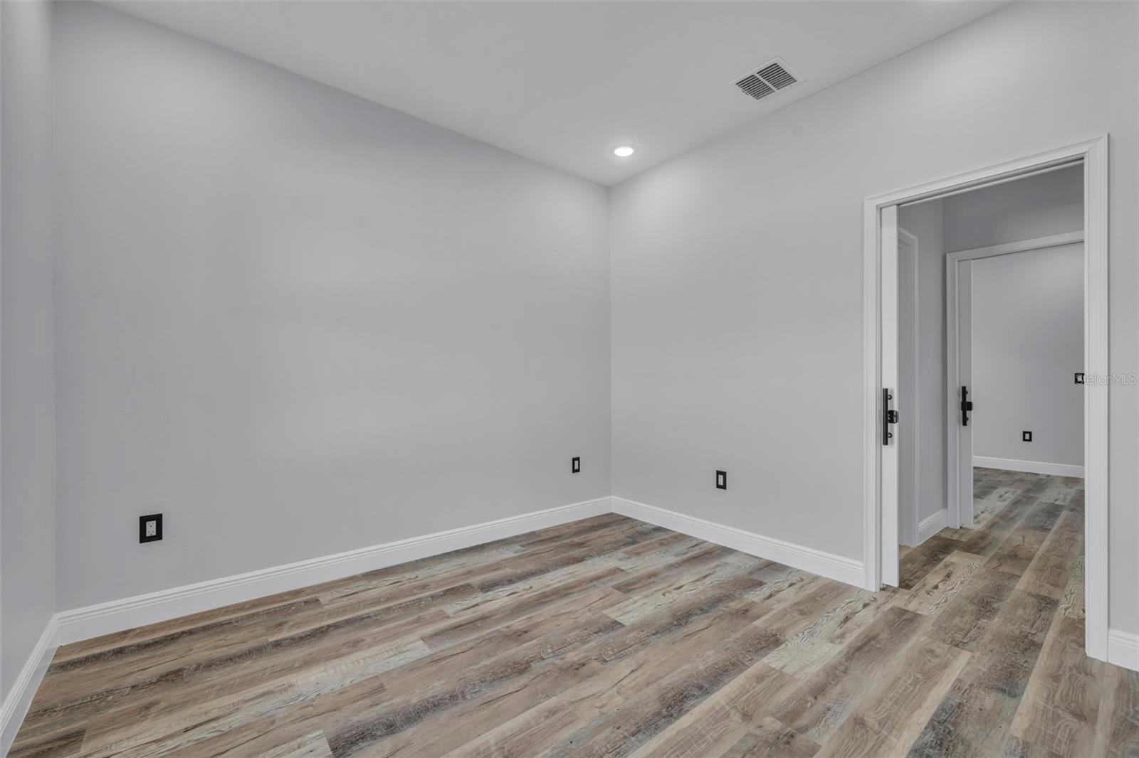 49 ORCHID CT