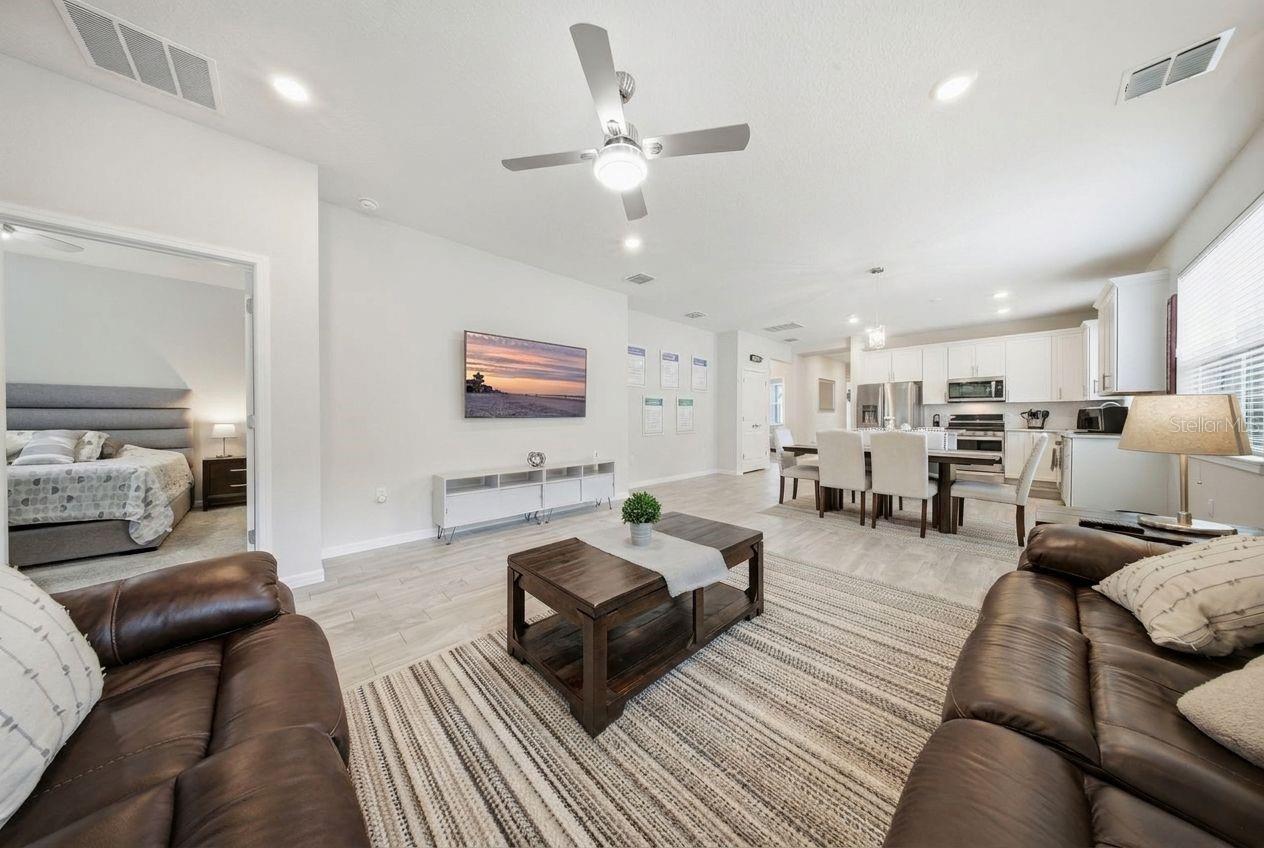 13640 SPLASHING ISLA DR