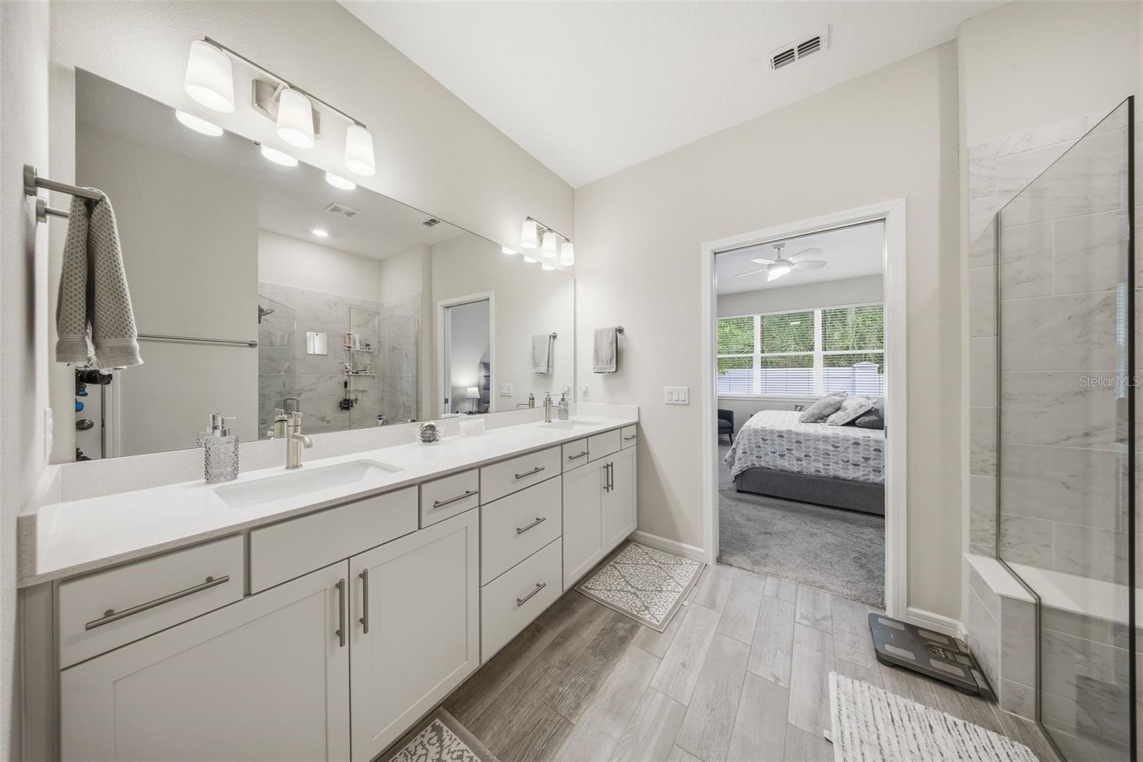 13640 SPLASHING ISLA DR