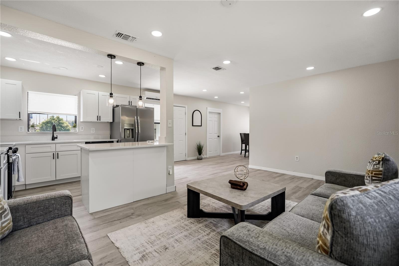 2601 HEALY DR