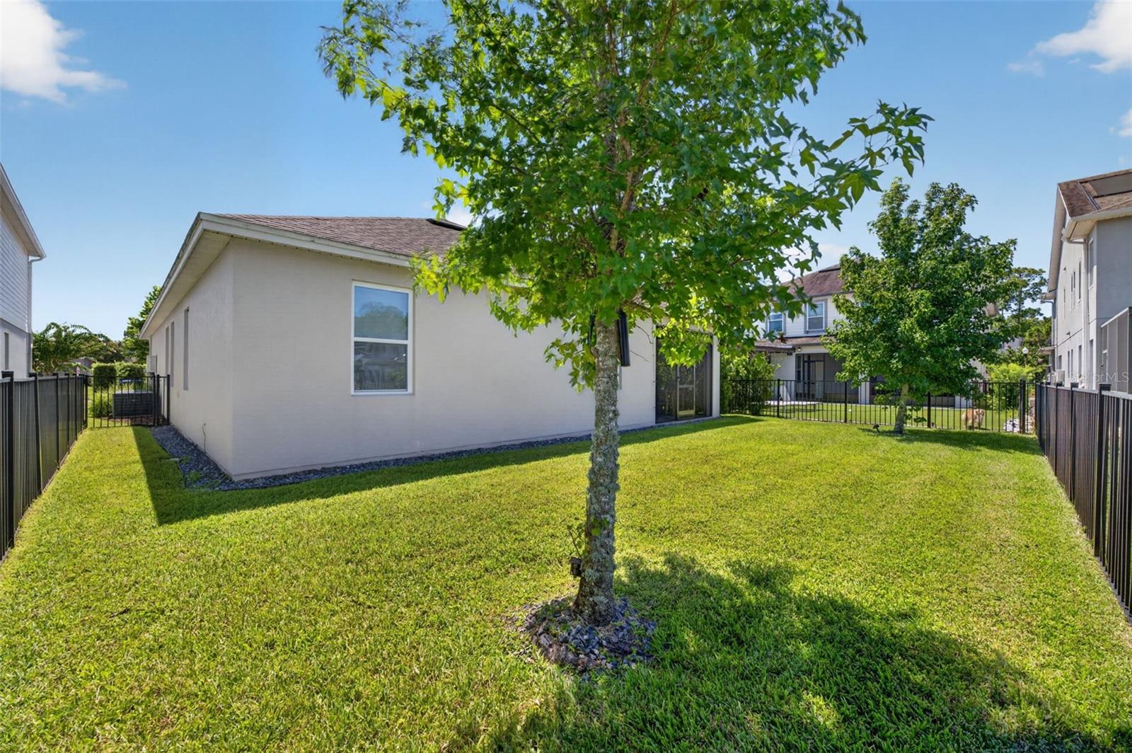 9202 MERLON DR