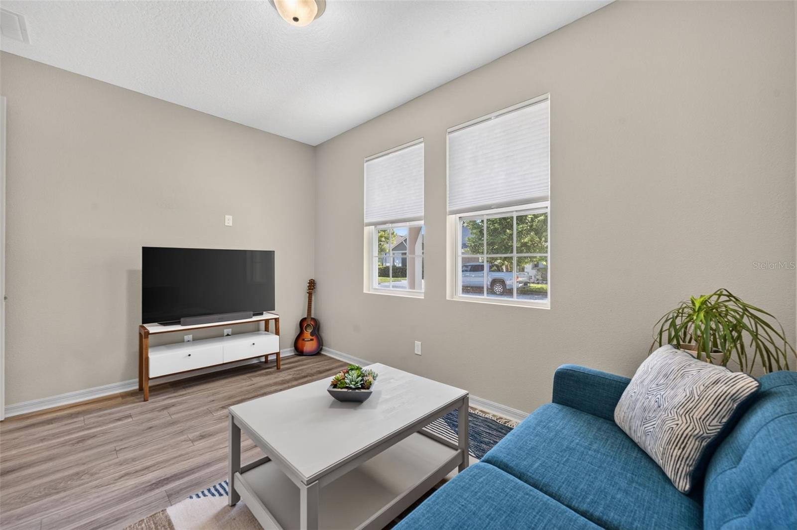 9202 MERLON DR