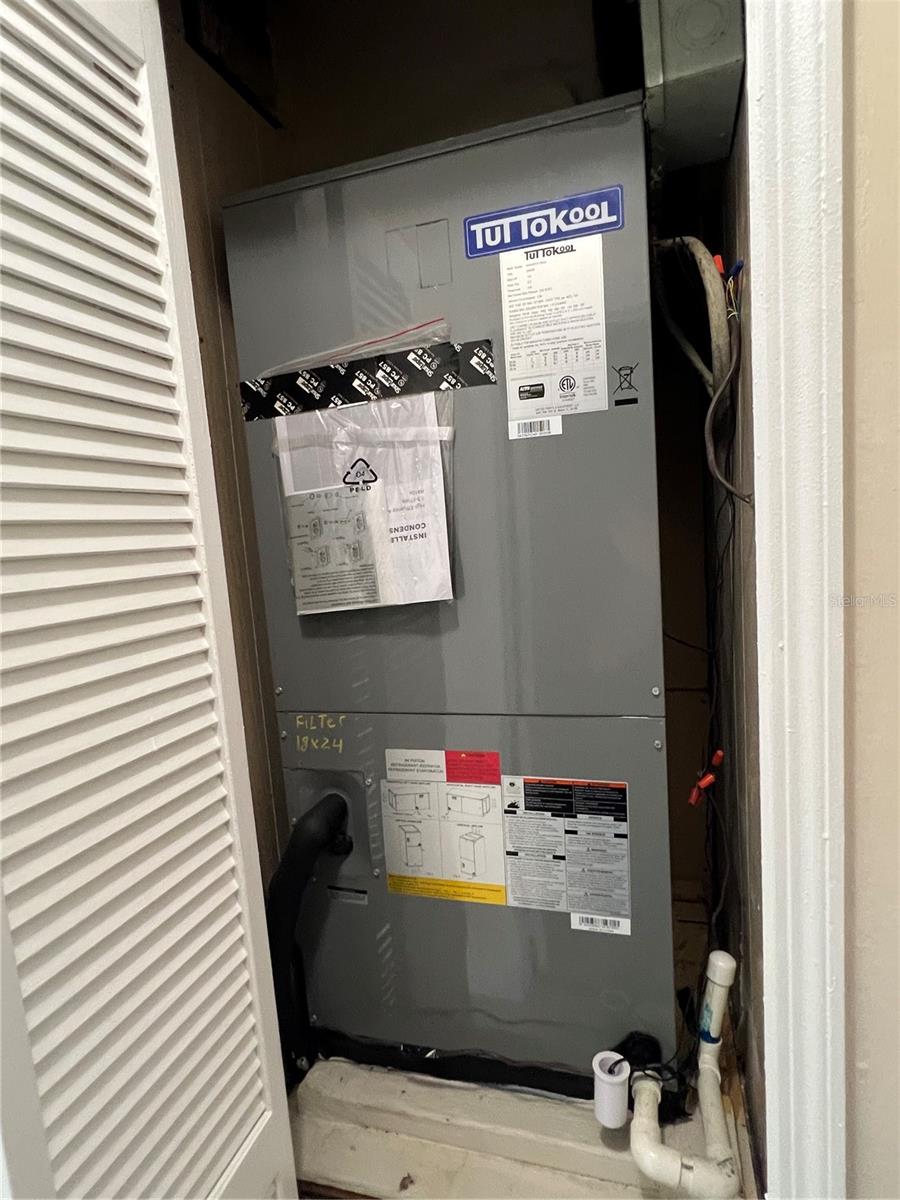 6 E THRUSH ST