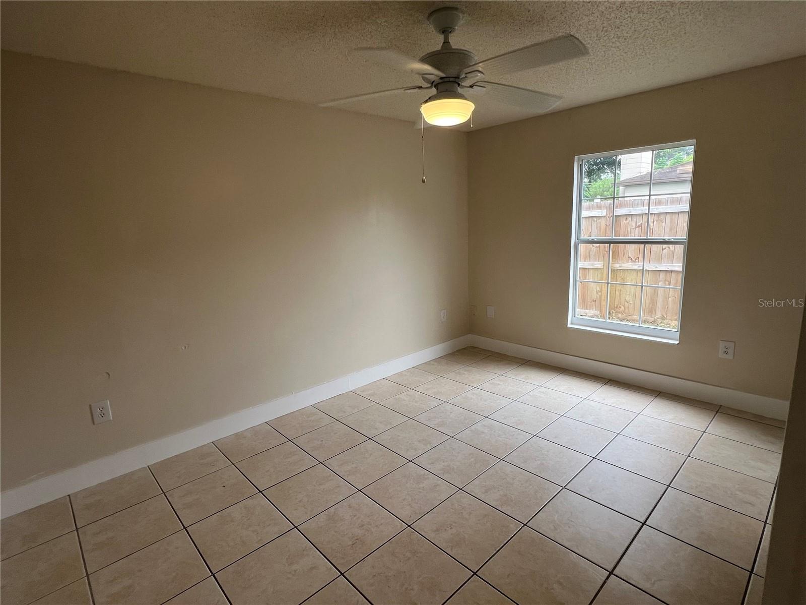 6 E THRUSH ST