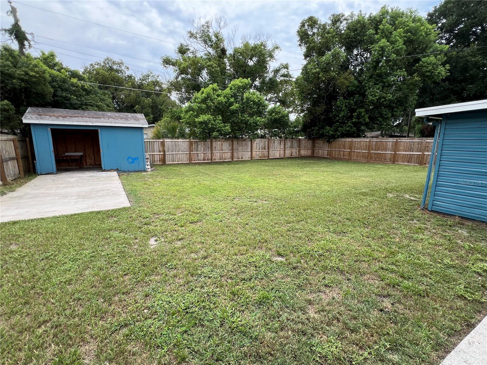 6 E THRUSH ST