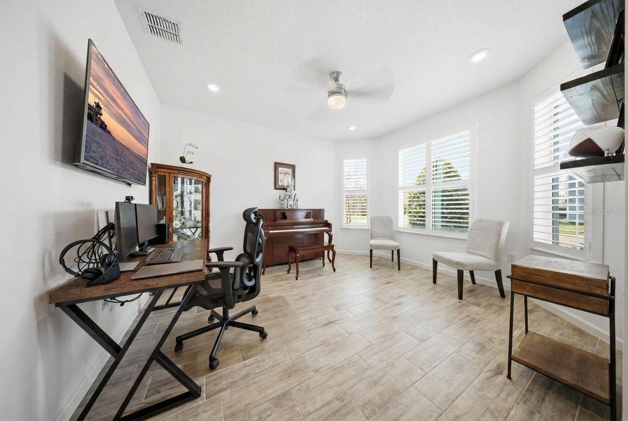 17932 PASSIONFLOWER CIR
