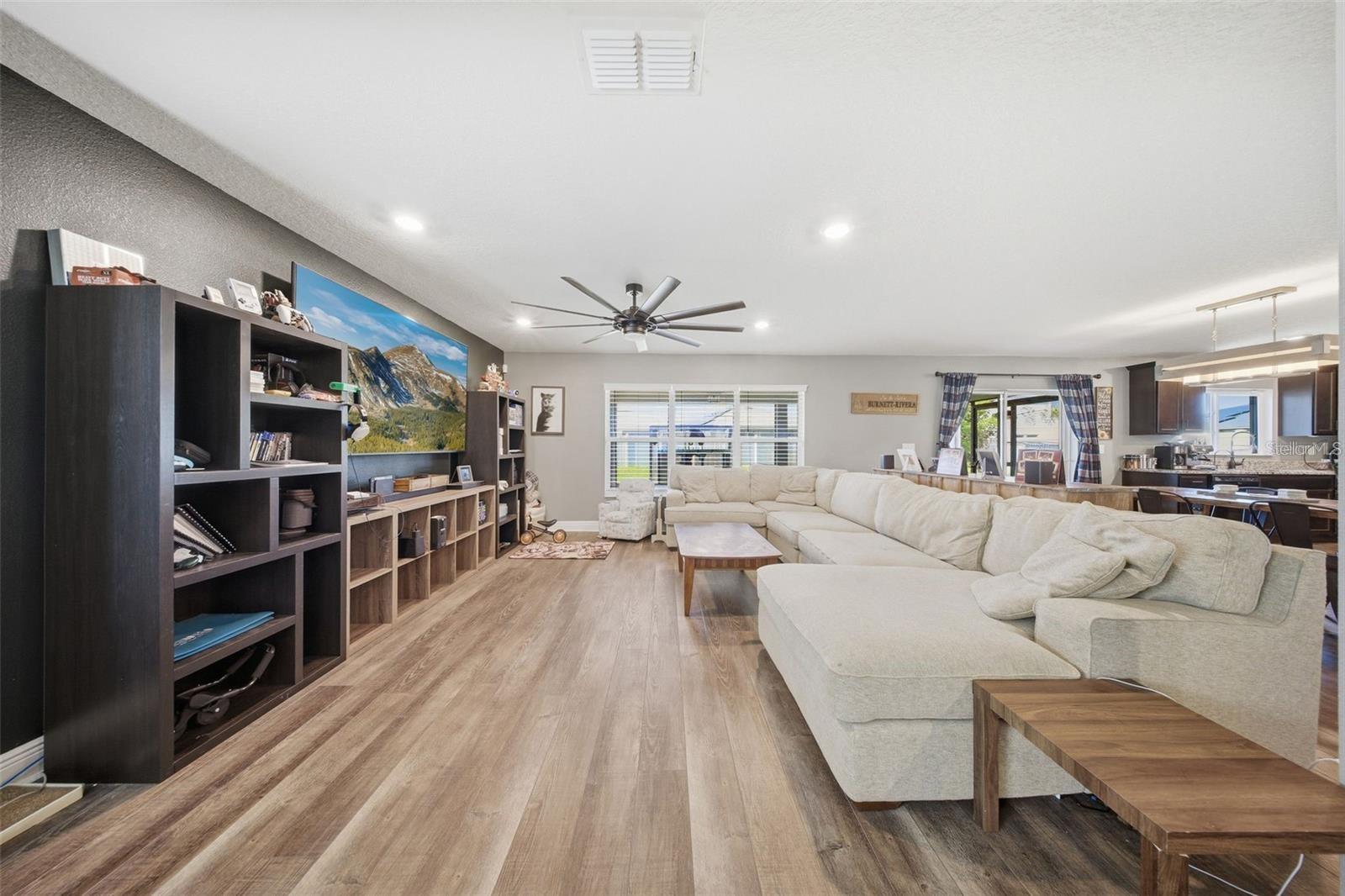232 LAKE LUCERNE WAY