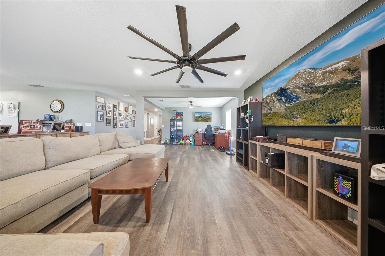 232 LAKE LUCERNE WAY