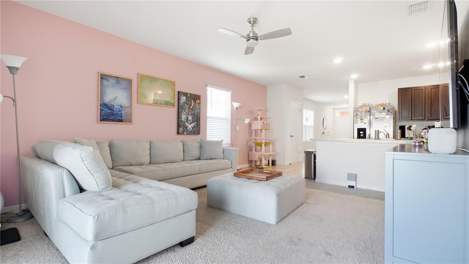 324 GINA LN