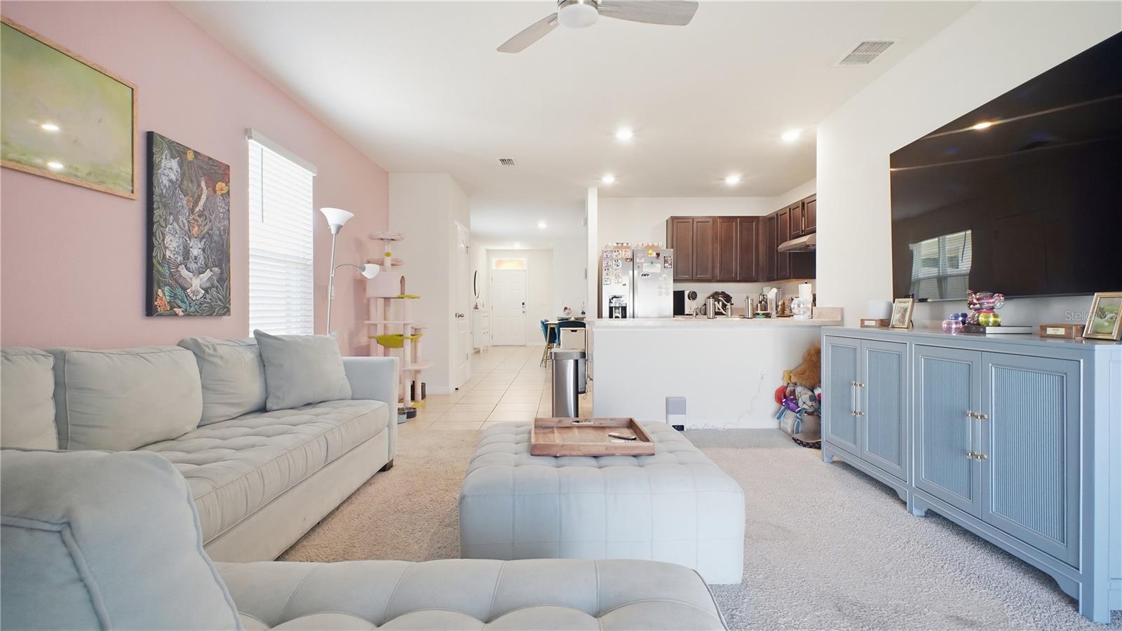 324 GINA LN