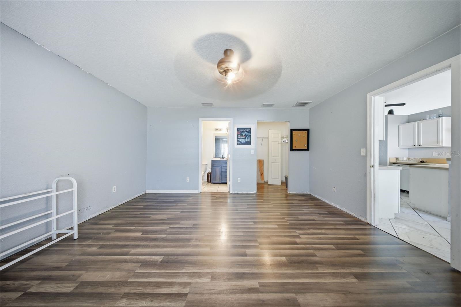 15962 SW 49TH COURT RD