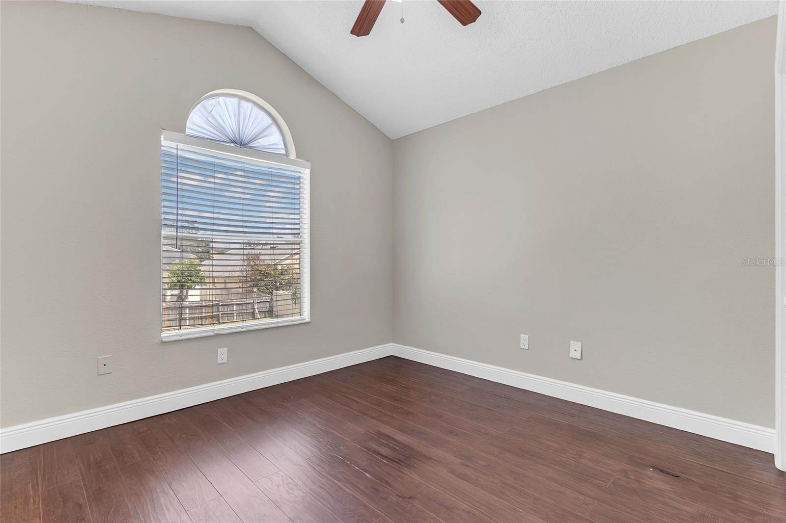 12509 CRAYFORD AVE