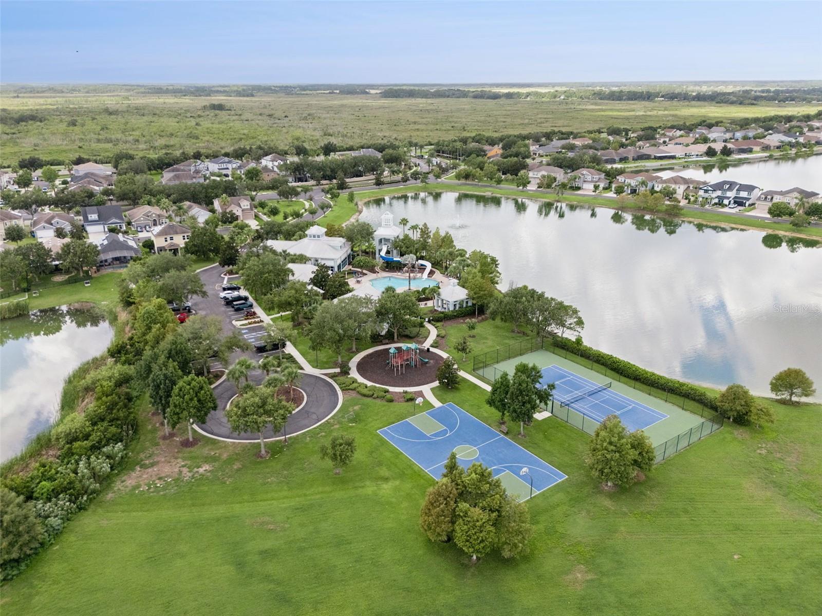 589 BLUE CYPRESS DR