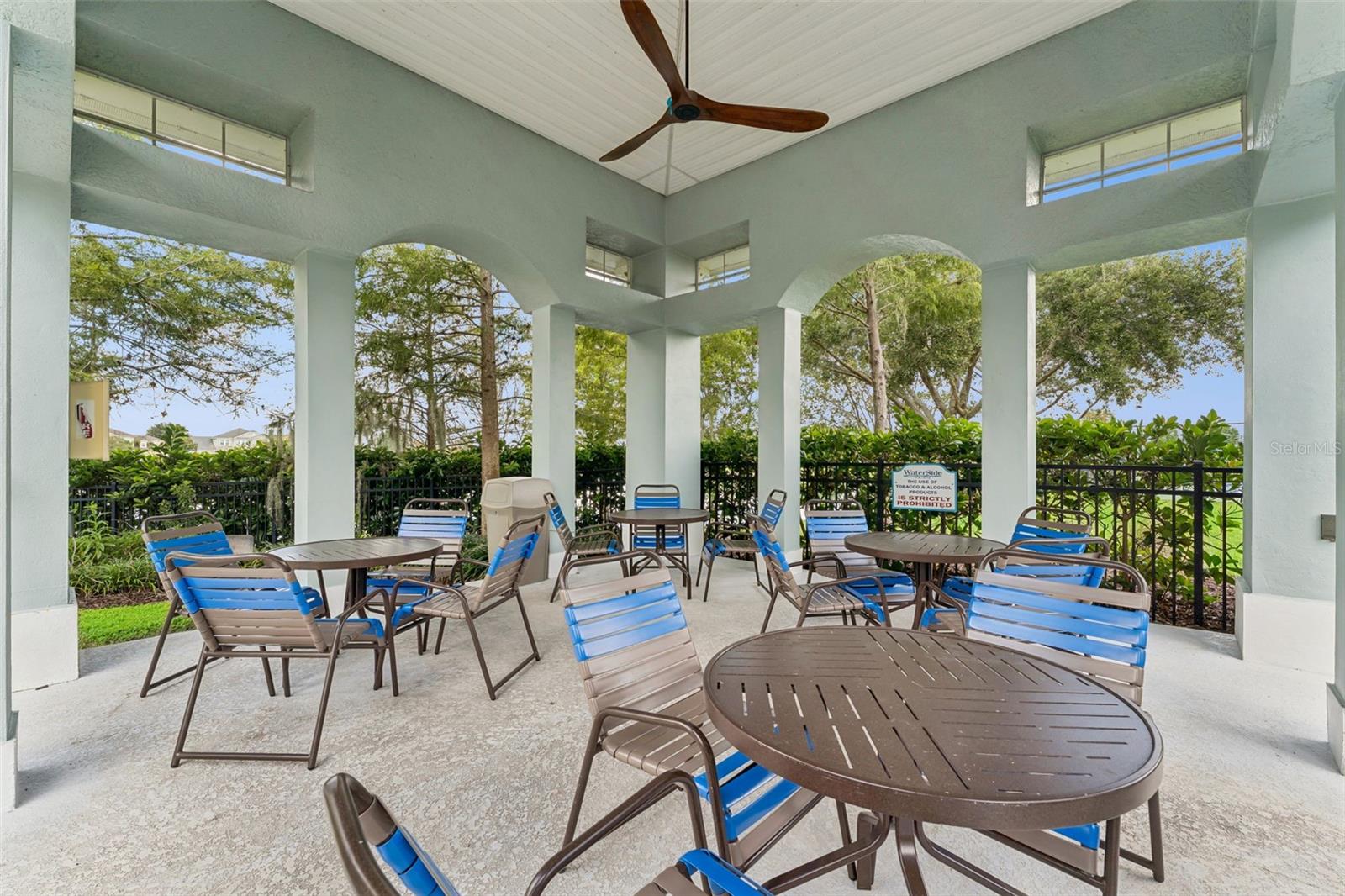 589 BLUE CYPRESS DR