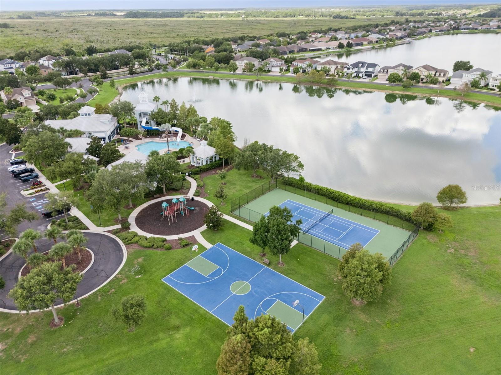 589 BLUE CYPRESS DR
