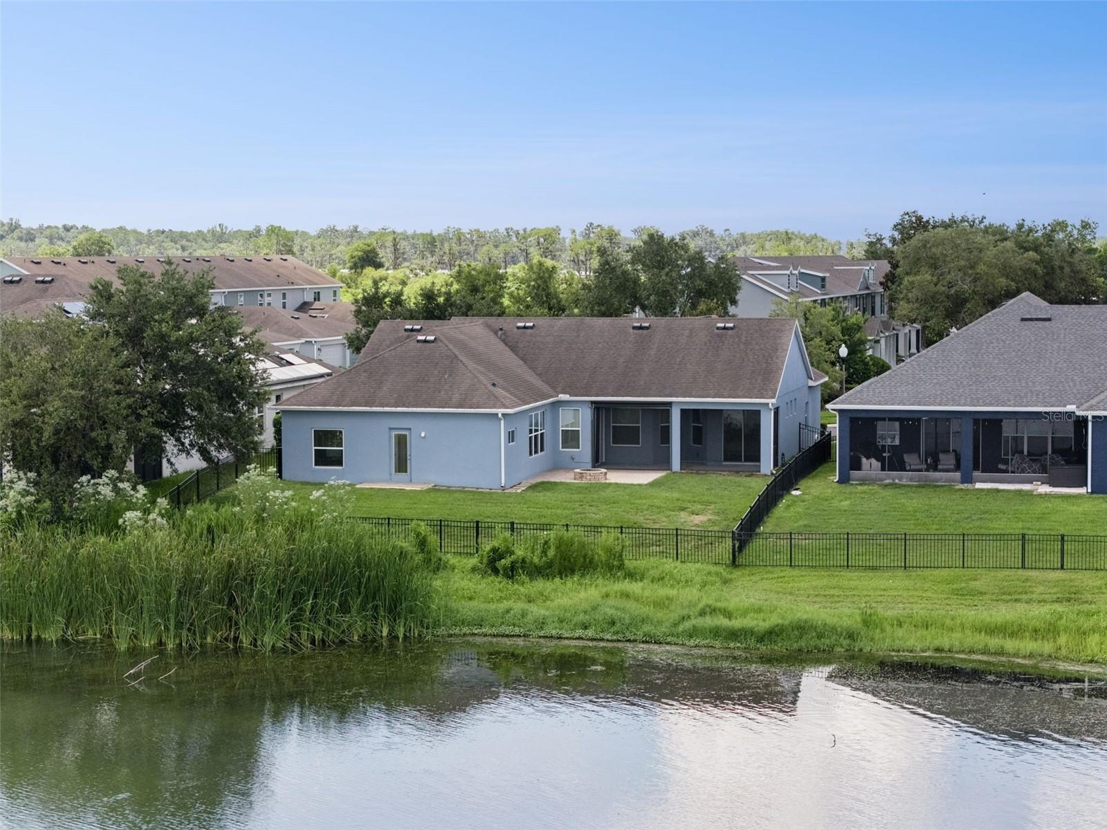 589 BLUE CYPRESS DR