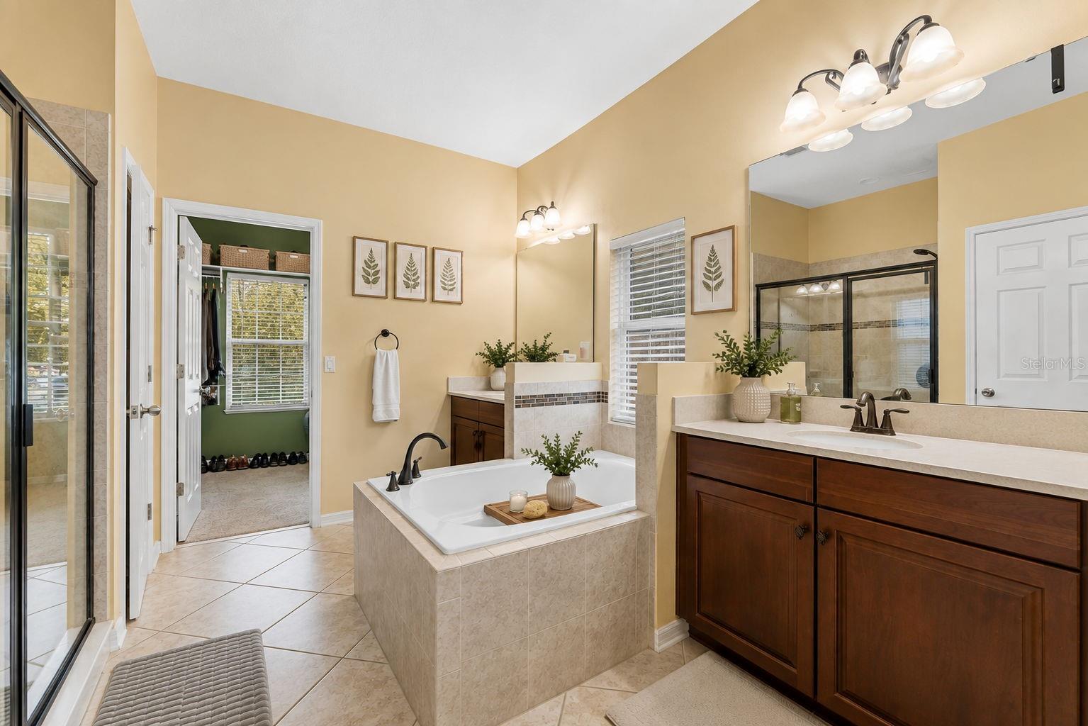 589 BLUE CYPRESS DR