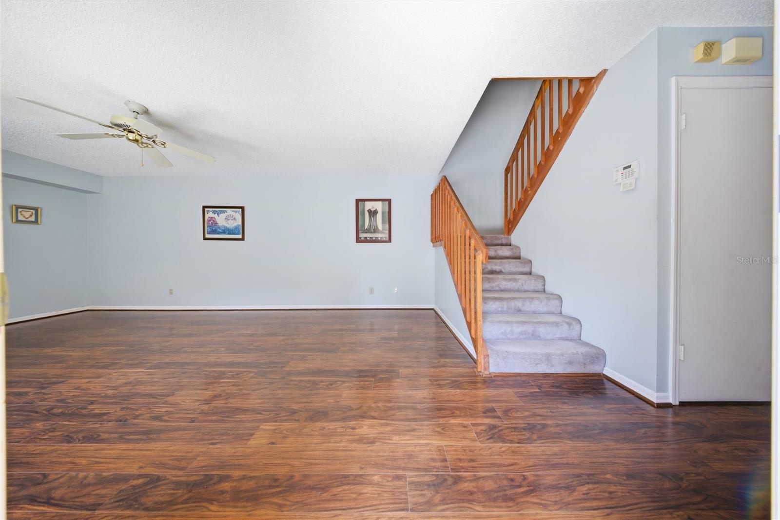 5256 CYPRESS CT #703