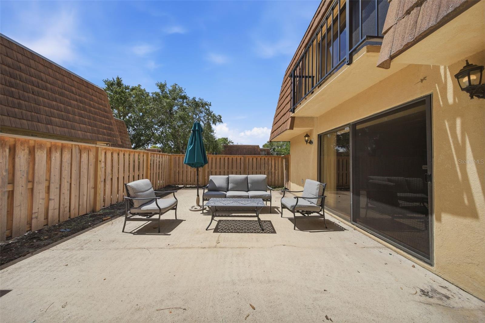 5256 CYPRESS CT #703