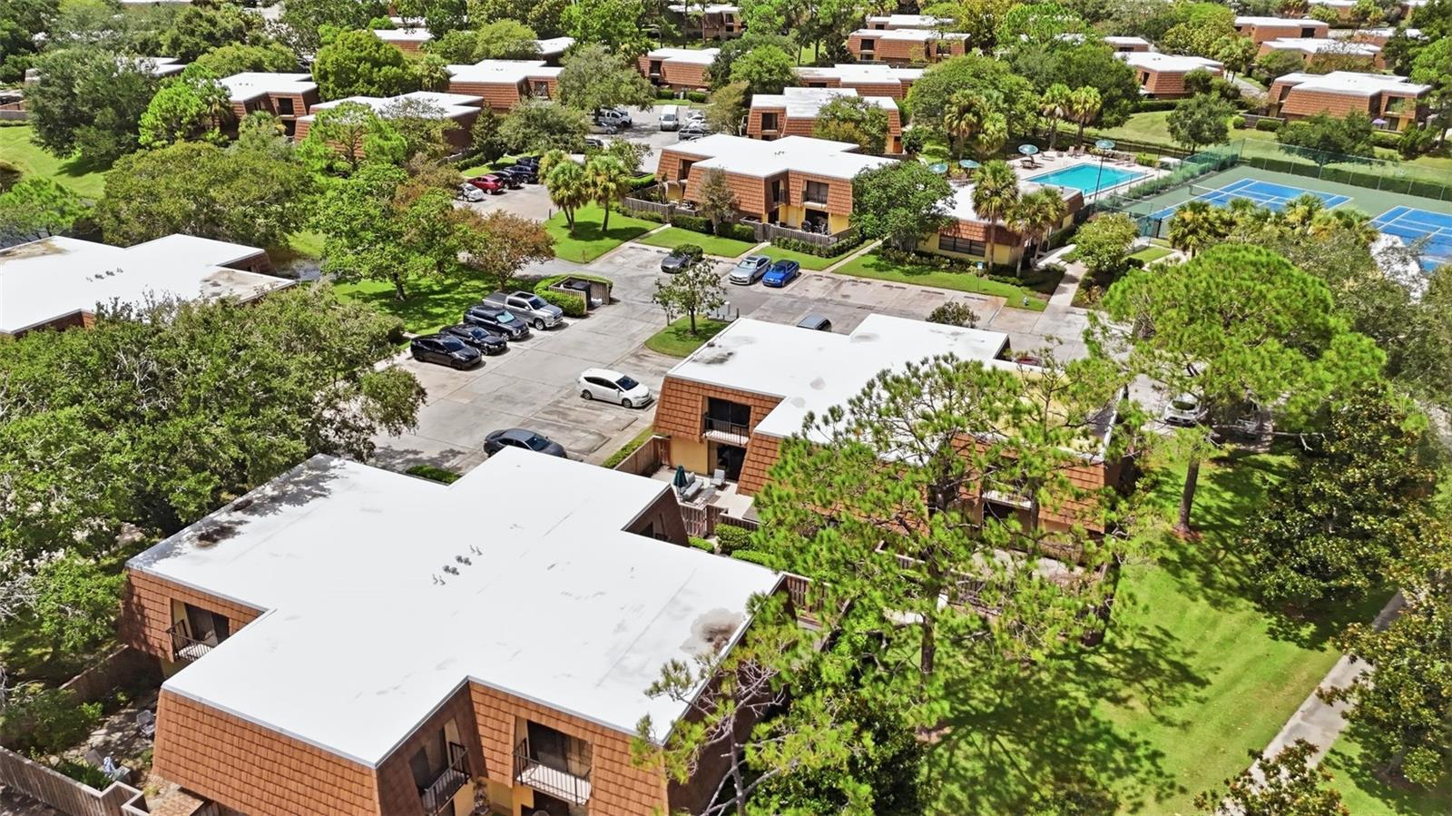 5256 CYPRESS CT #703