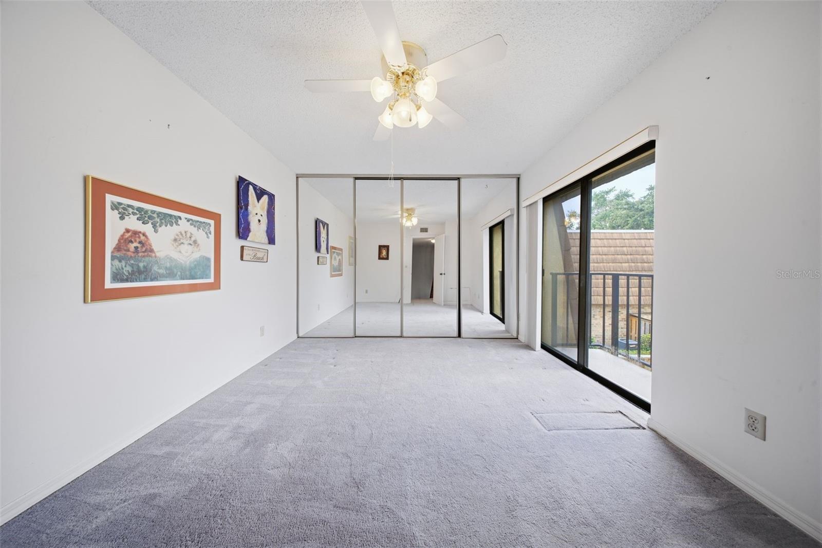 5256 CYPRESS CT #703