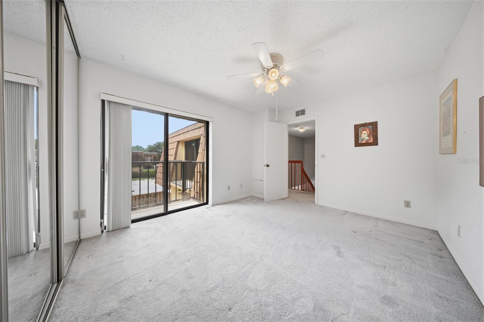 5256 CYPRESS CT #703