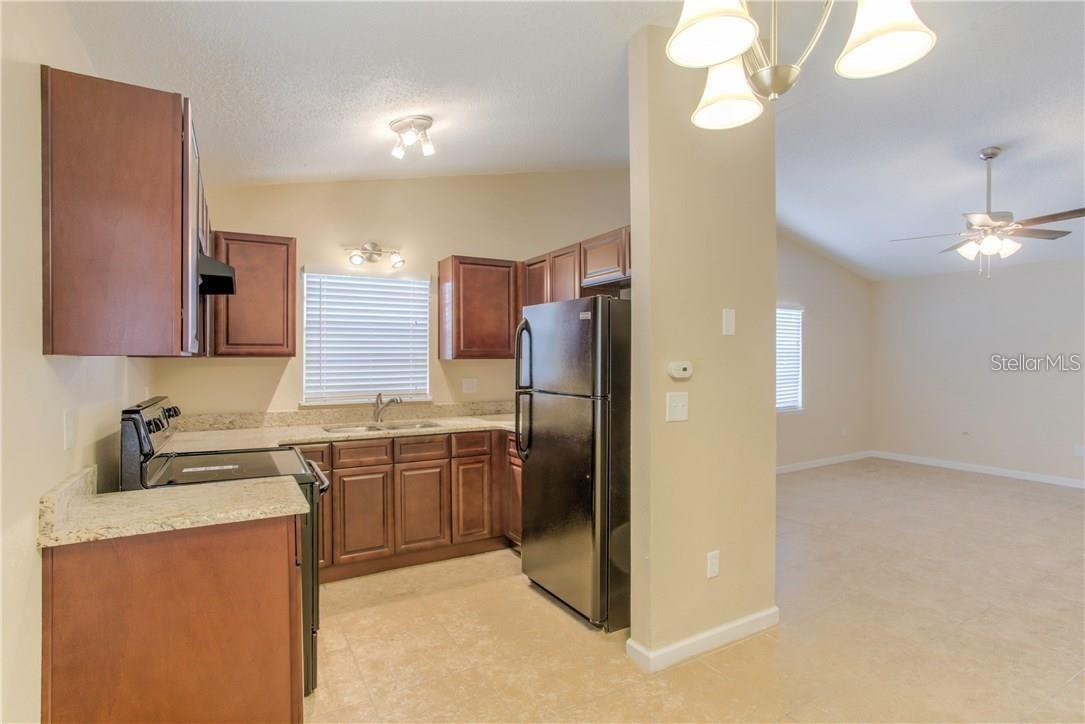 1003 W KALEY AVE #Apt 1